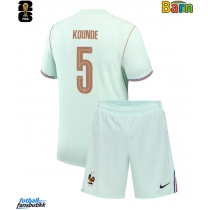 Frankrike Jules Kounde #5 Bortedraktsett Barn VM 2026 Kortermet (+ Korte bukser)